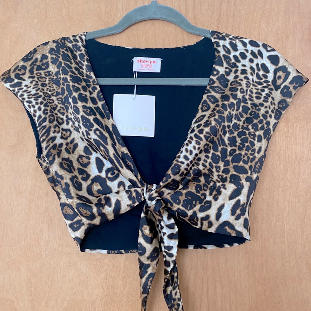 Leopard print crop top